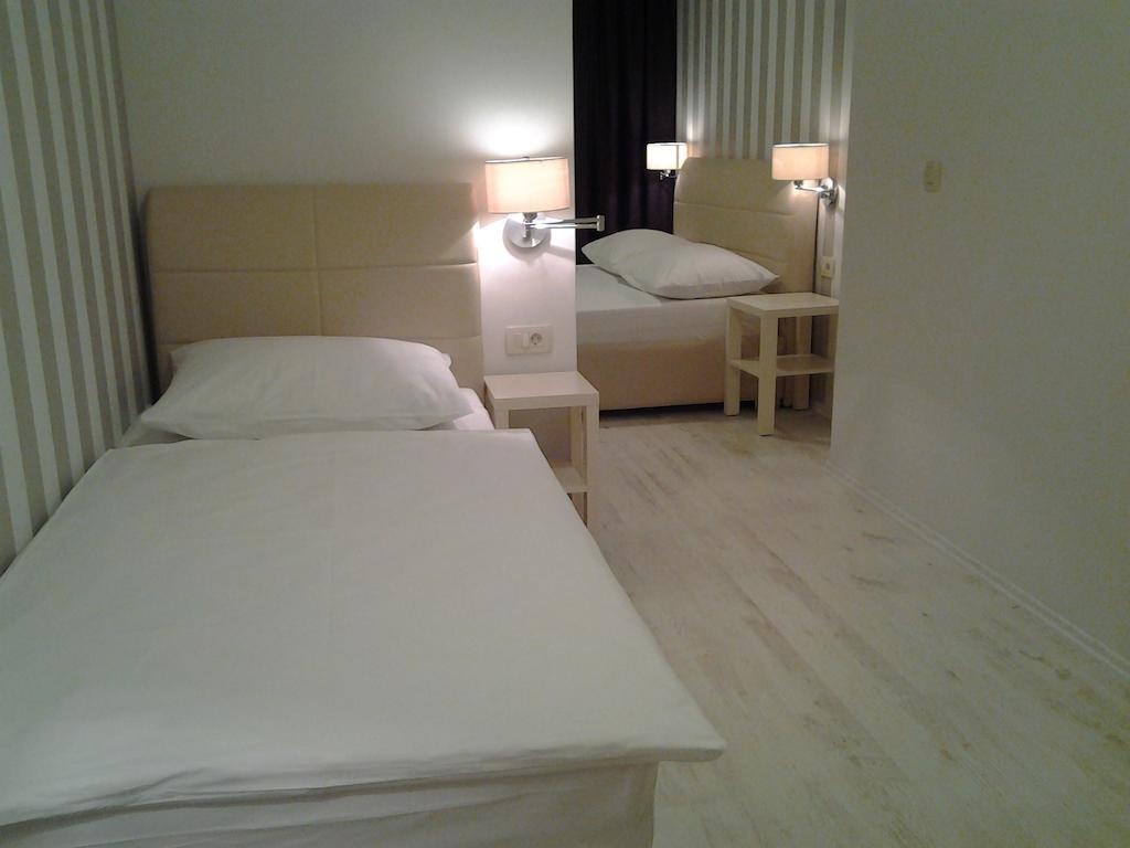 Pansion Bencun Otel Međugorje Oda fotoğraf