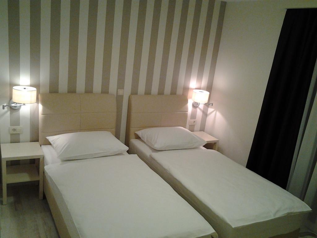 Pansion Bencun Otel Međugorje Oda fotoğraf